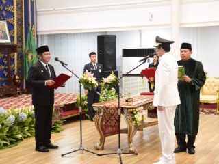 Resmi Dilantik, Ahmad Usmarwi Kaffah Jabat Wakil Bupati Sekaligus Plt Bupati Muara Enim