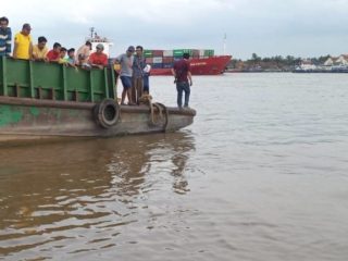 Prabowo Subianto Tewas Terseret Arus Sungai Musi