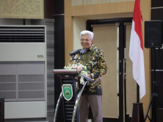 Mawardi Yahya Kukuhkan Forum Pariwisata dan Budaya (FORWIDA) Sumsel Periode 2023-2027