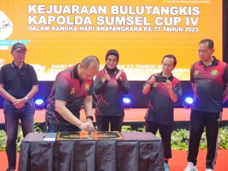 Ketua DPRD Provinsi Sumatera Selatan Hadiri Kejuaraan Bulutangkis Kapolda Sumsel Cup IV 2023: Olahraga Sebagai Sarana Persatuan dan Kesehatan
