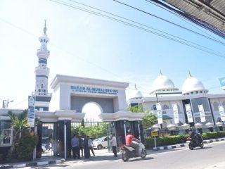 Gubernur Resmikan Menara Masjid Al Muhajirin OPI Jakabaring