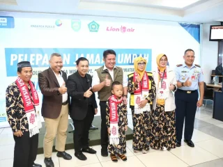 Herman Deru Kembali Lepas Keberangkatan Jemaah Umroh Penerbangan Langsung Palembang-Madinah