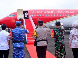 Ketua DPRD Sumsel Lepas Keberangkatan Presiden Jokowi di Bandar Udara Silampari