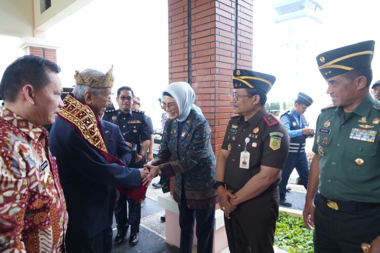 Sambutan Hangat untuk Tun Dr. Mahatir Mohammad di Sumatera Selatan